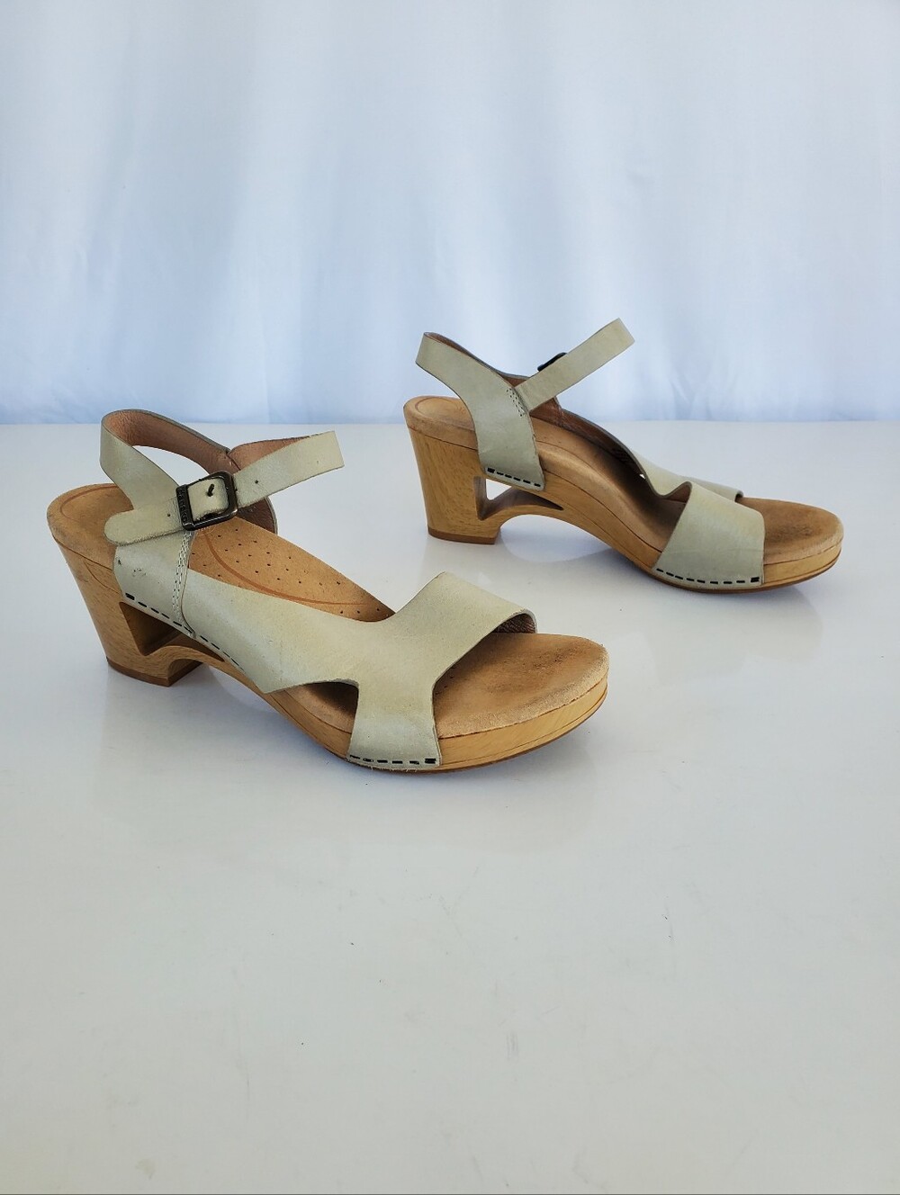 Dansko Tasha Leather Slingback Sandals with Low Block Heel Size 39 US 8.5 -9